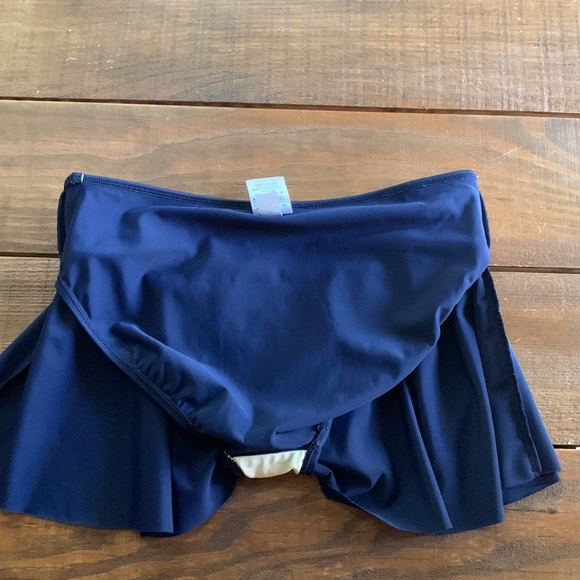 Lands’ End Dark Blue Swim Bottom / Skirt, 16 - Picture 5 of 9